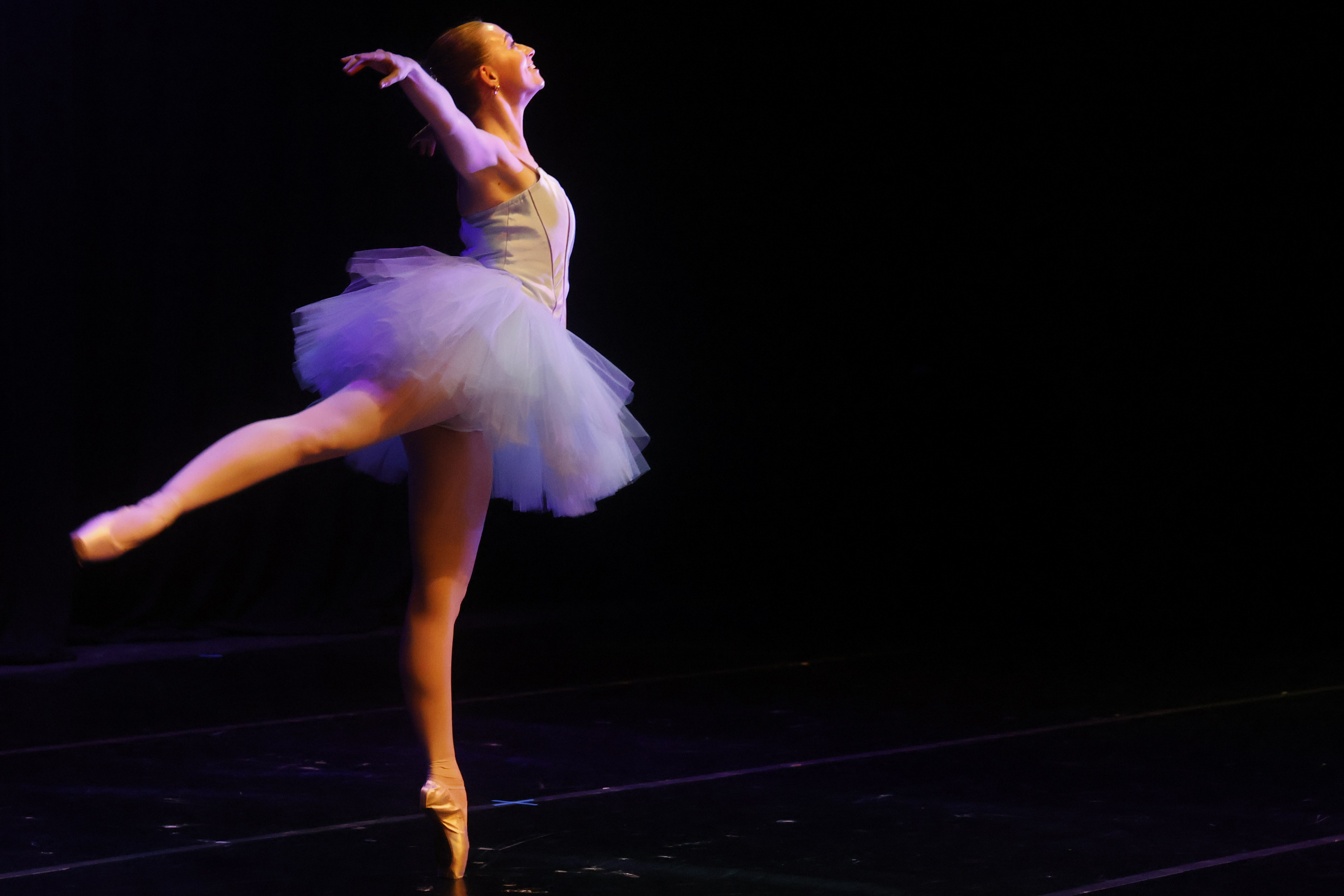 confluence contemporary ballet performing INTERVAL